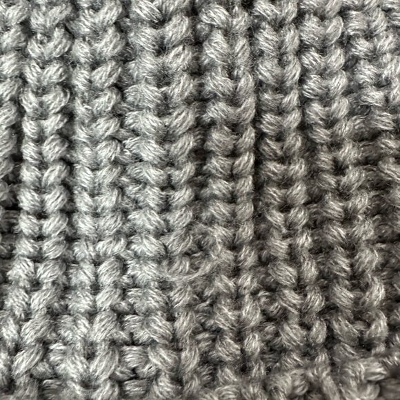 Karl Lagerfield winter hat - Picture 2 of 6